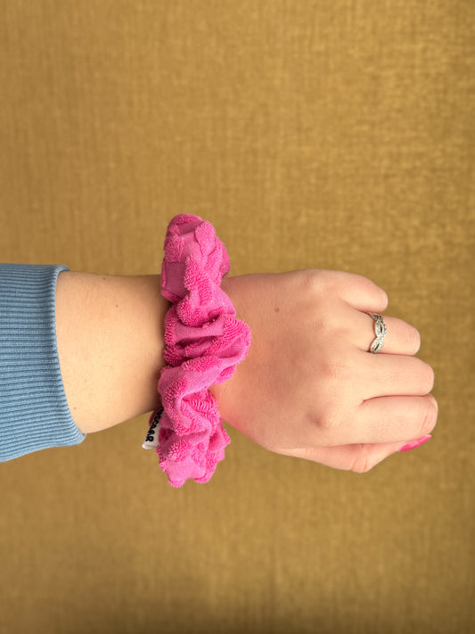 LAU - matching scrunchie
